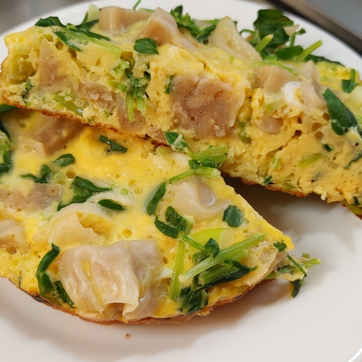ストウブde シュウマイと豆苗の中華風オムレツ レシピ 作り方 By Mamichin555 楽天レシピ ストウブde シュウマイと豆苗の中華風オムレツ レシピ 作り方 By Mamichin555 楽天レシピ